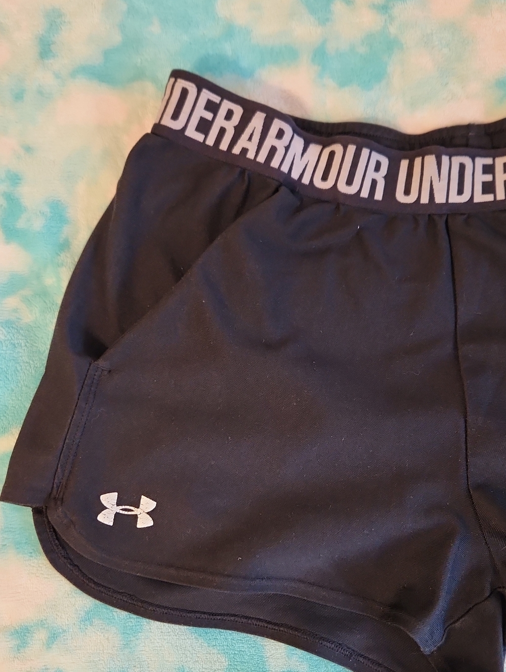Under Armour Women's Black Athletic Shorts Sz S - Picture 4 of 4